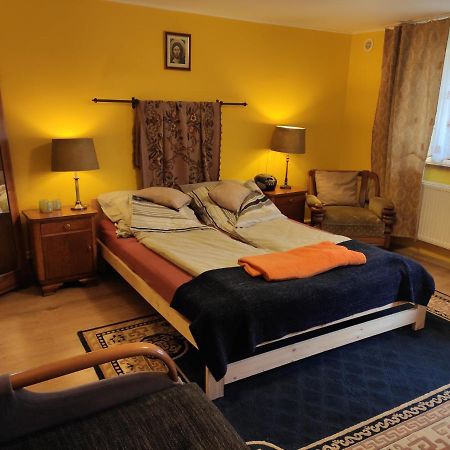 Dom Pod Zegarem Apartman Przemyśl Kültér fotó