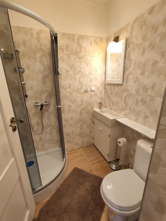 Dom Pod Zegarem Apartman Przemyśl Kültér fotó