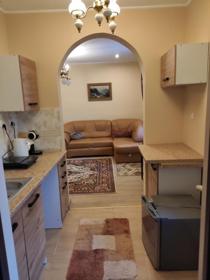 Dom Pod Zegarem Apartman Przemyśl Kültér fotó
