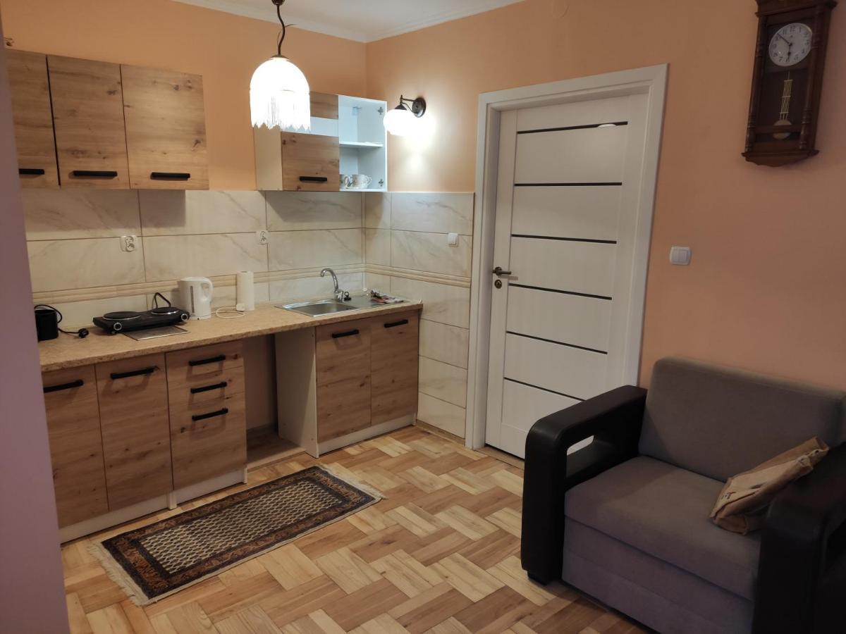 Dom Pod Zegarem Apartman Przemyśl Kültér fotó
