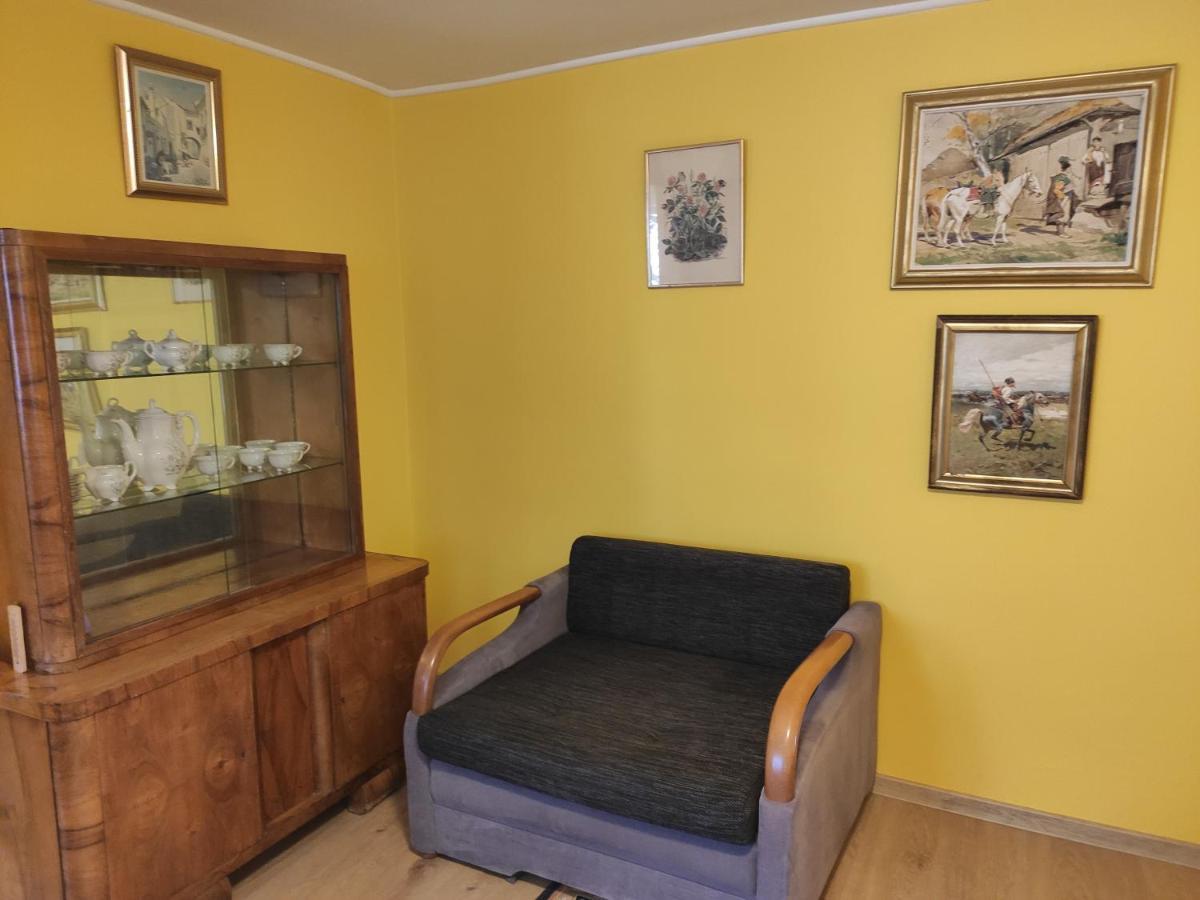 Dom Pod Zegarem Apartman Przemyśl Kültér fotó