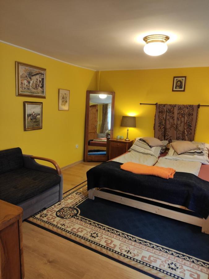 Dom Pod Zegarem Apartman Przemyśl Kültér fotó