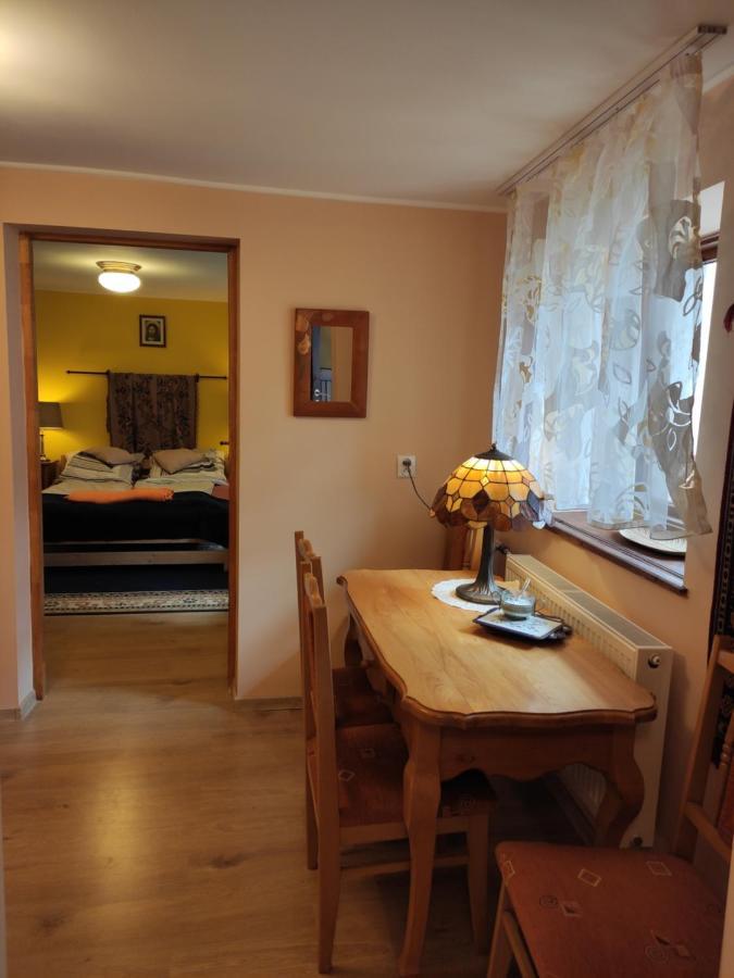 Dom Pod Zegarem Apartman Przemyśl Kültér fotó