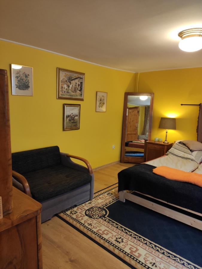 Dom Pod Zegarem Apartman Przemyśl Kültér fotó